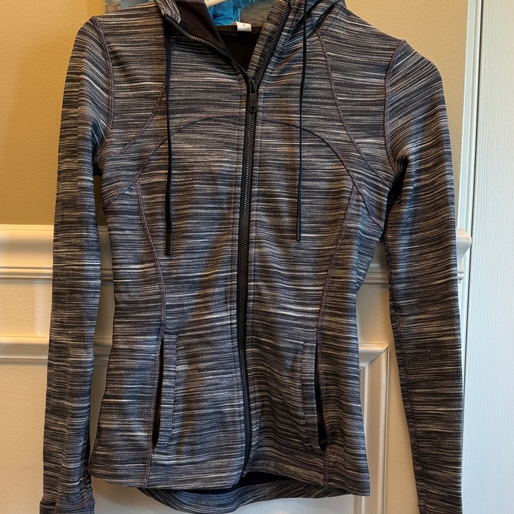 Lululemon black/white hooded align jacket gently worn